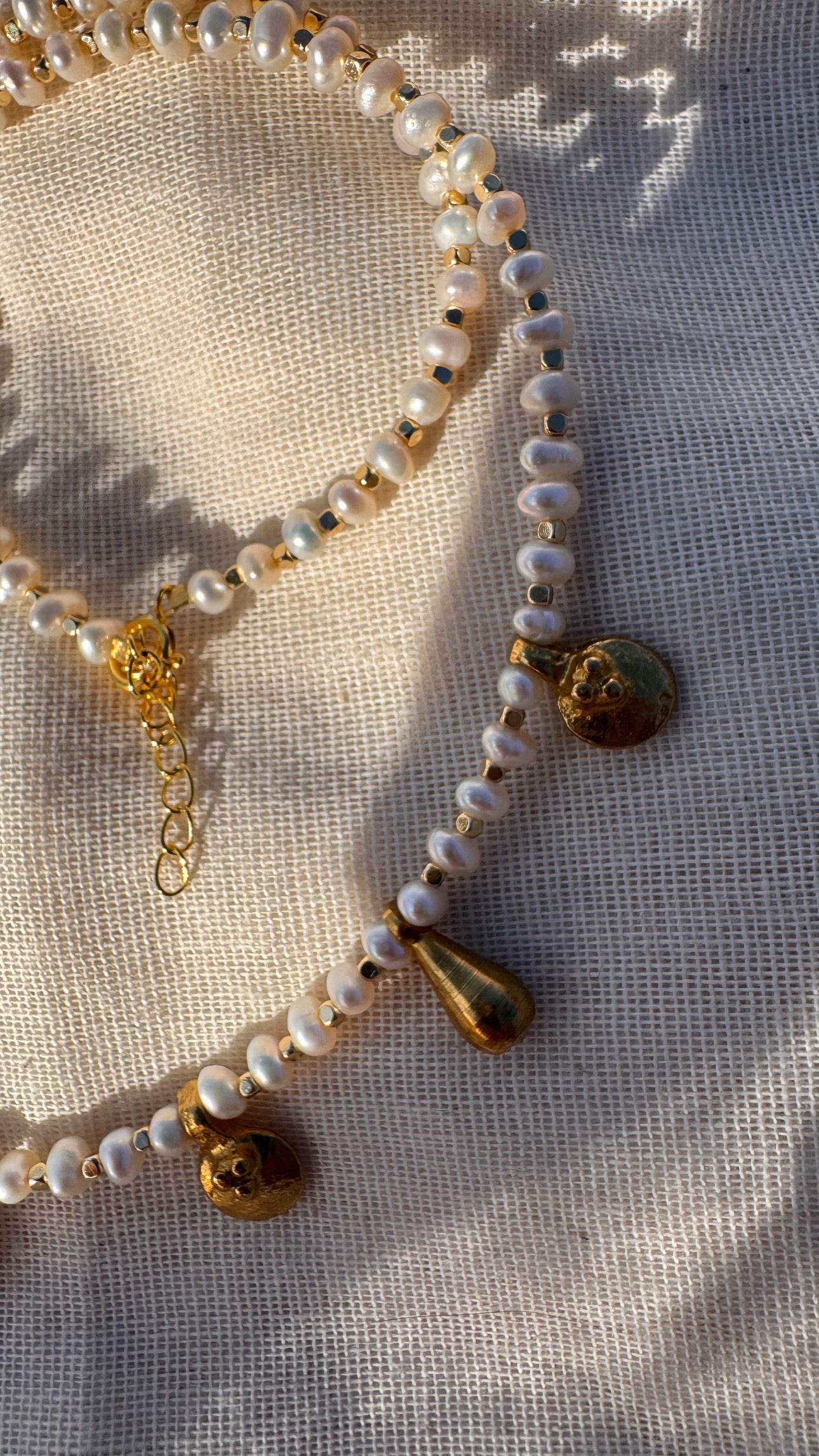 Eriu Freshwater Pearl Necklace