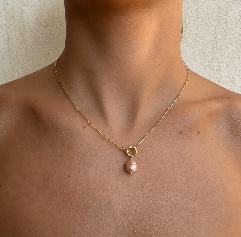 Edison Pearl Toggle Necklace