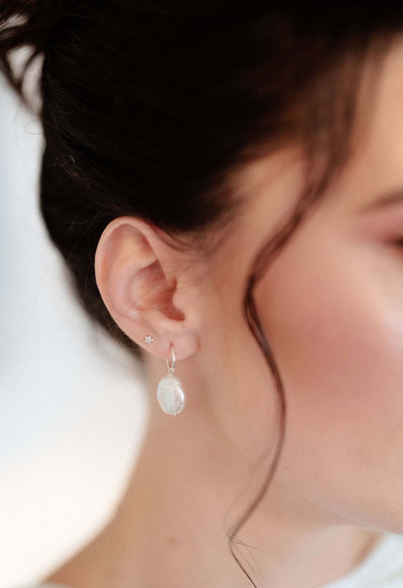 Mia Baroque Pearl Drop Earrings