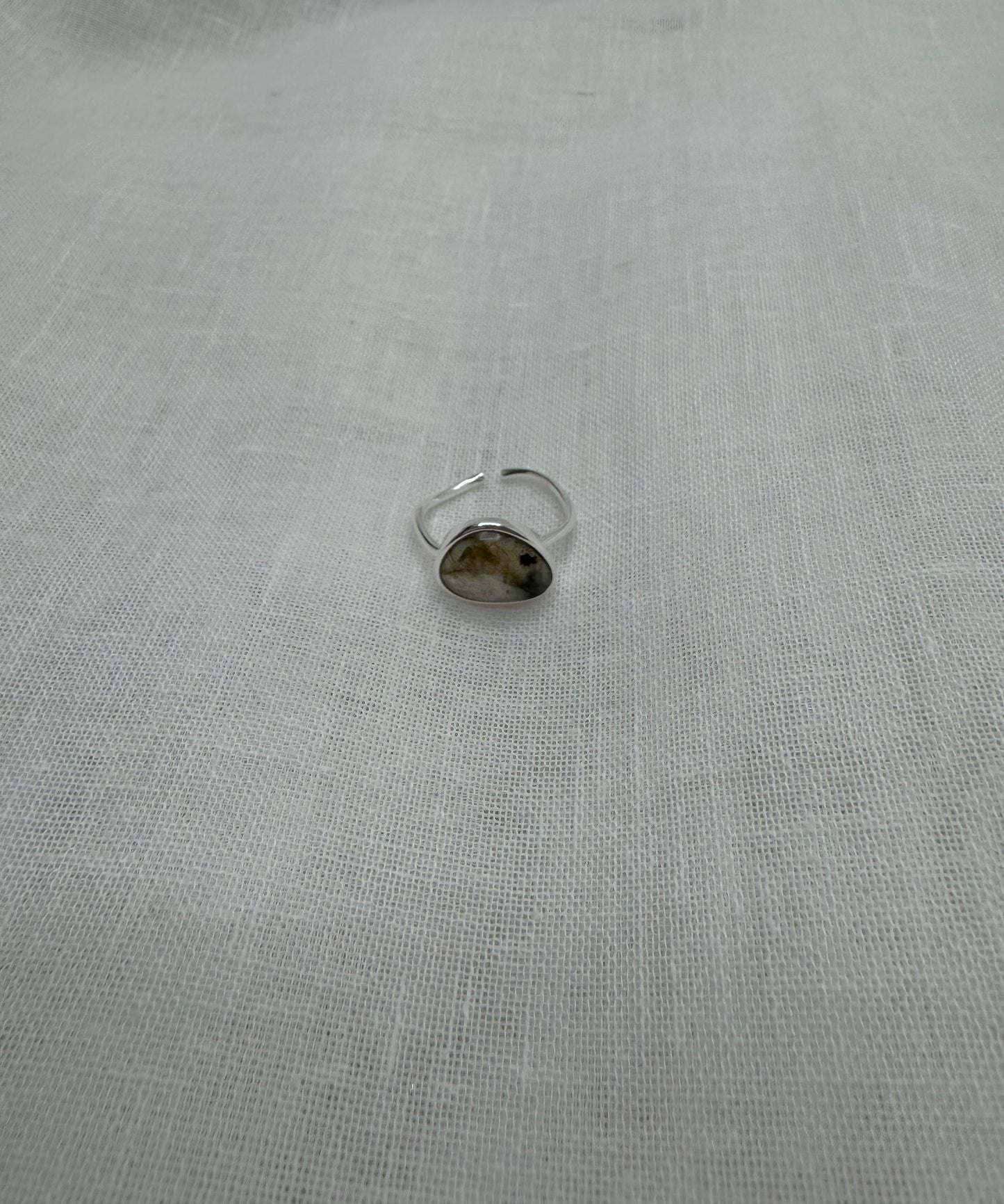 Labradorite ring