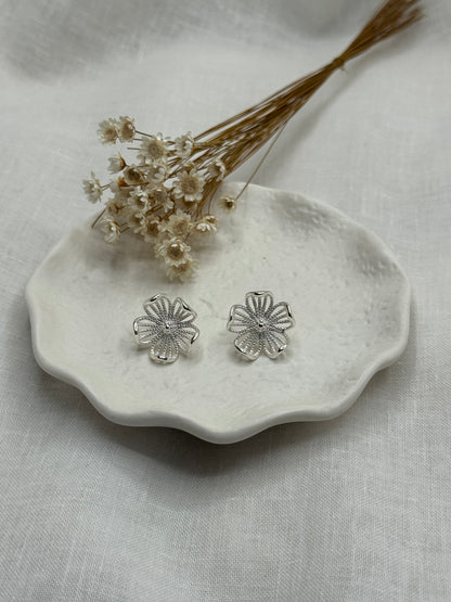 Daisy Earring