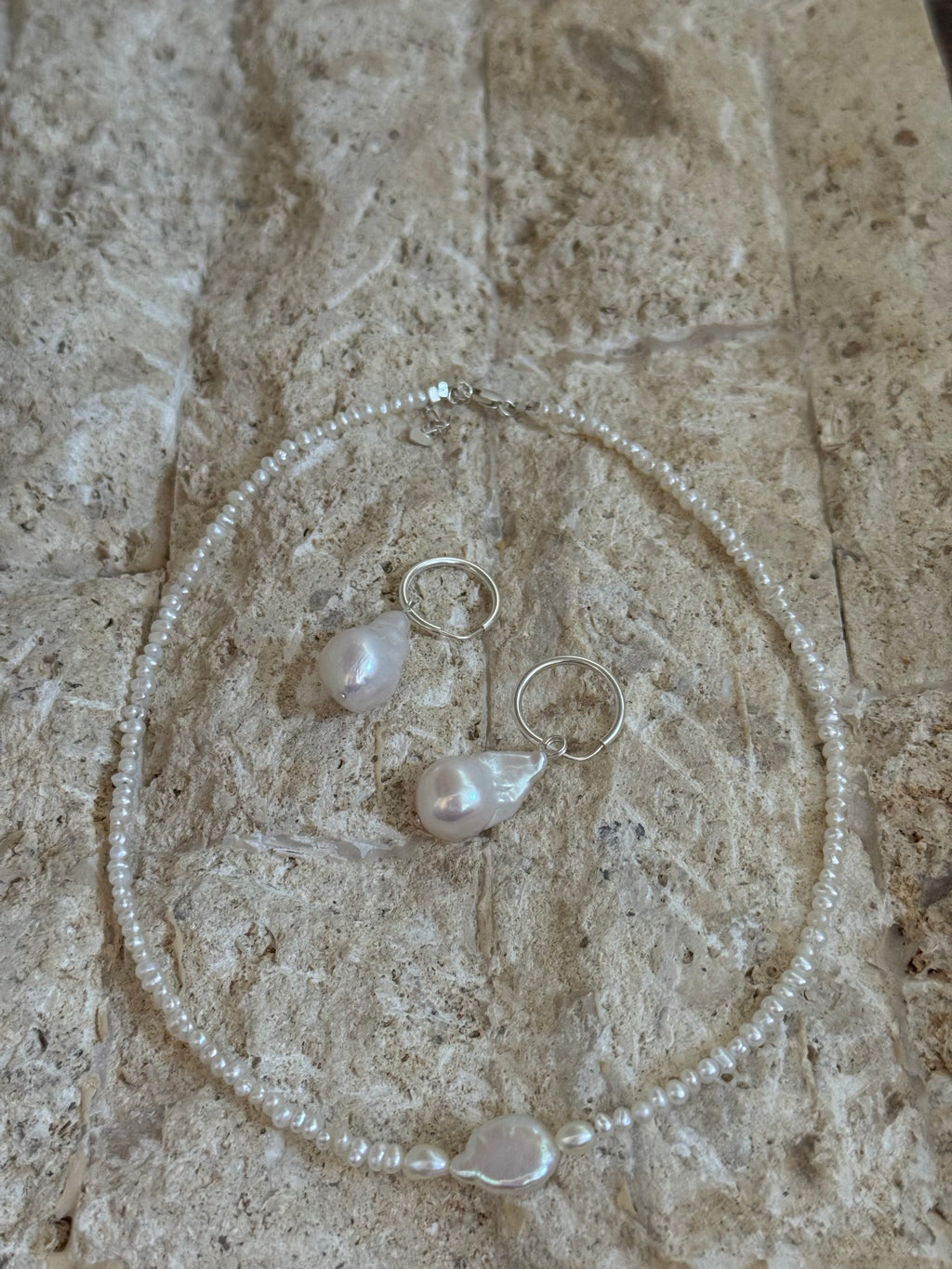 Petite necklace