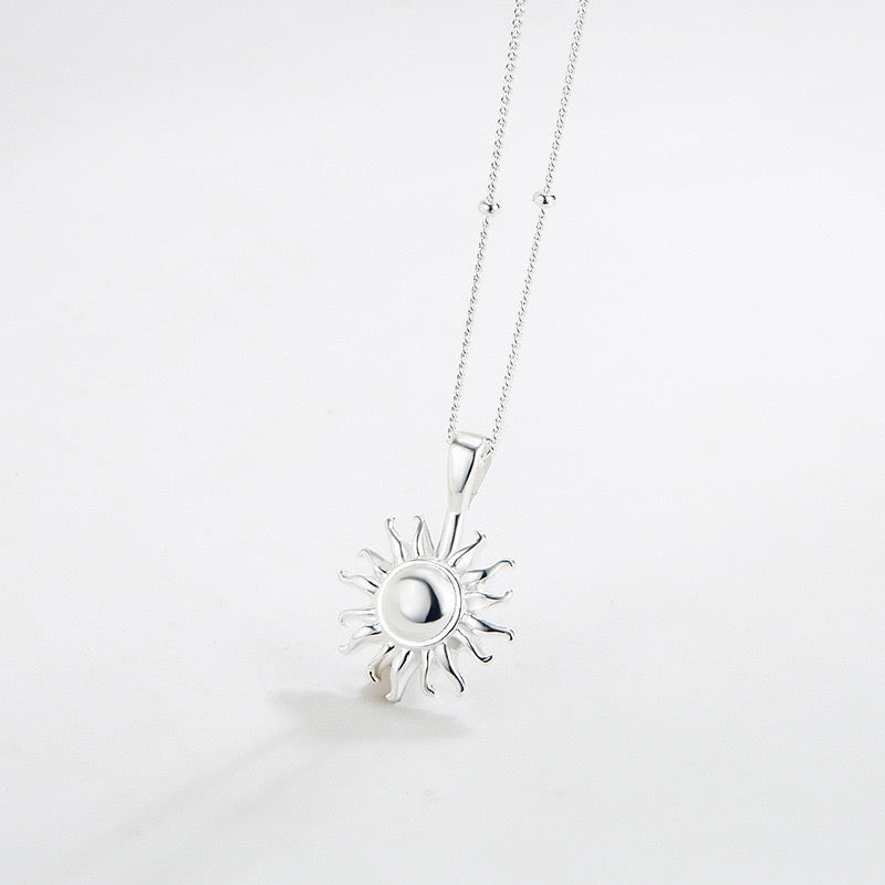 Inti necklace