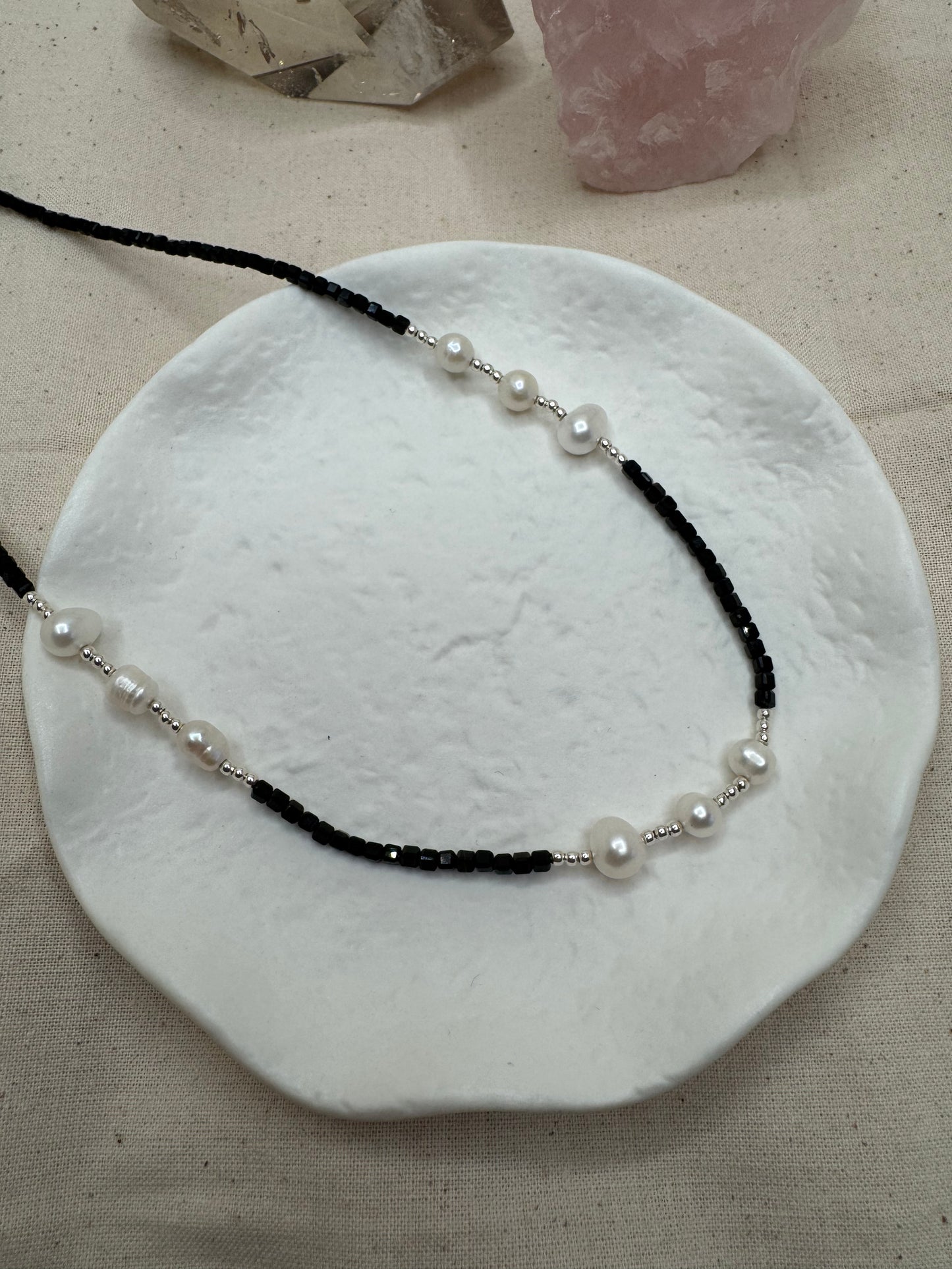 Black Onix & Freshwater pearls necklace