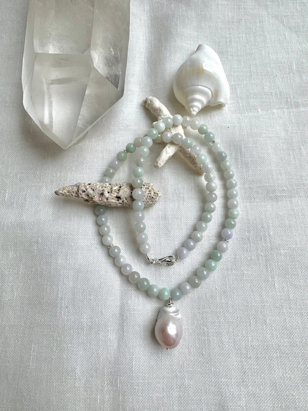Jade beaded necklace with genuine Baroque pearl