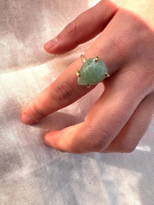 Green Quartz Teardrop Single ring