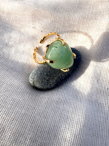 Green Quartz Teardrop Single ring