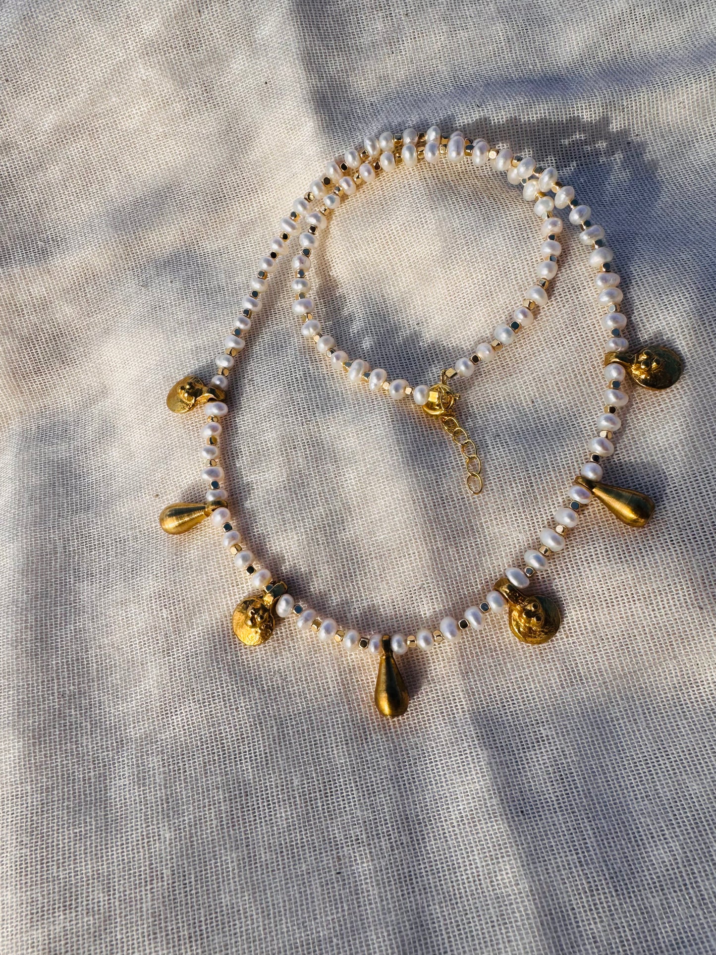 Eriu Freshwater Pearl Necklace