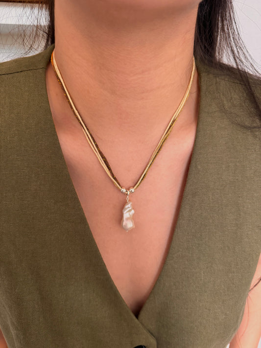 Aurelia Baroque Pearl Necklace