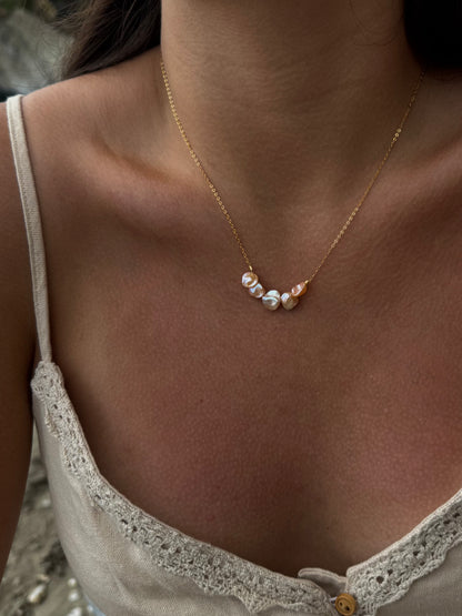 Rosée de Pétale necklace