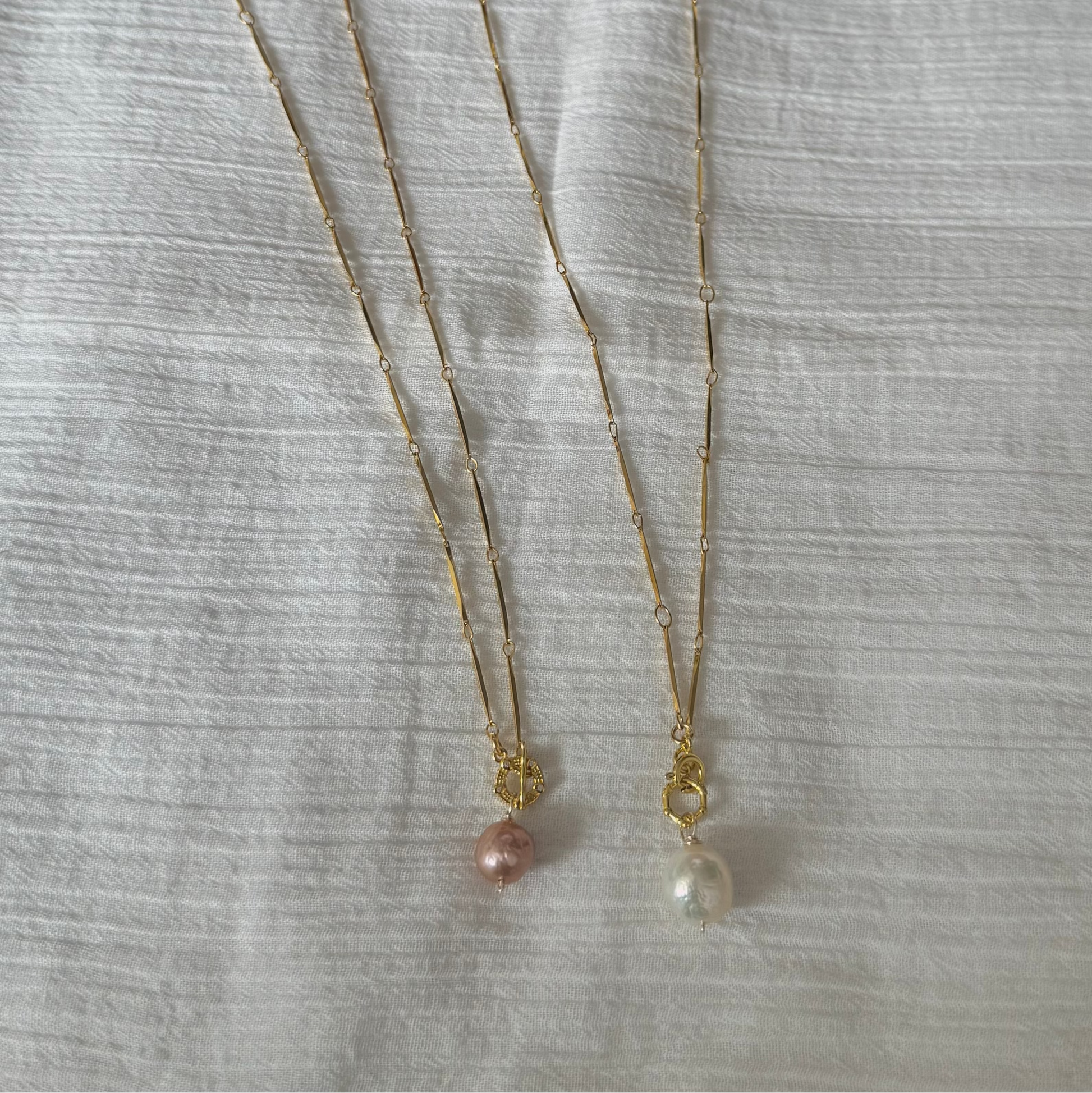 Edison Pearl Toggle Necklace